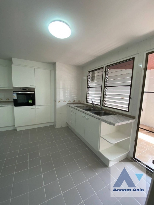 5  3 br Apartment For Rent in Sukhumvit ,Bangkok BTS Thong Lo at Suite For Family AA43182