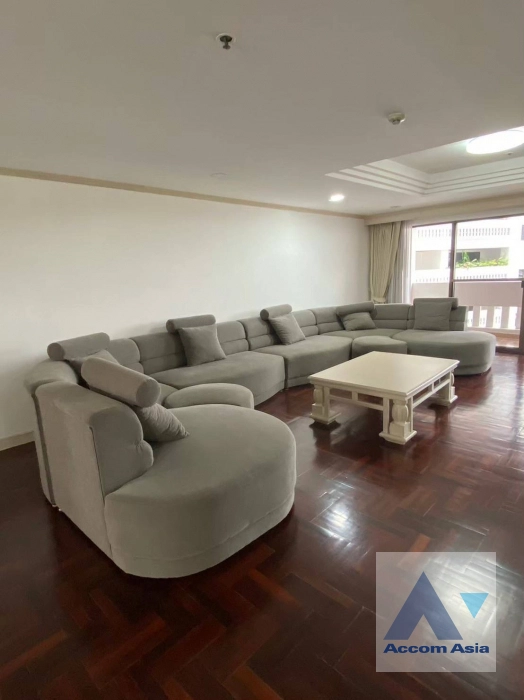 unit 3 Bedrooms  Apartment For Rent in Sukhumvit, Bangkok  near BTS Thong Lo (AA43182)