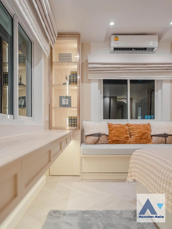 12  2 br Condominium for rent and sale in Sathorn ,Bangkok BTS Chong Nonsi - BRT Nararam 3 at Fortune Condo Town AA43186