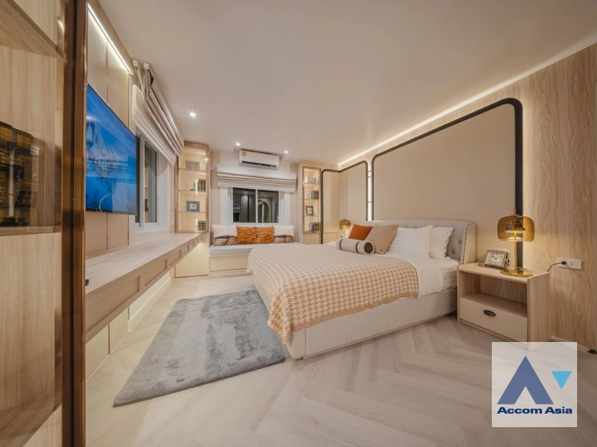 9  2 br Condominium for rent and sale in Sathorn ,Bangkok BTS Chong Nonsi - BRT Nararam 3 at Fortune Condo Town AA43186