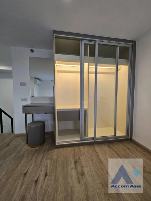 15  2 br Condominium For Rent in Pattanakarn ,Bangkok  at The Rich Rama 9-Srinakarin AA43188