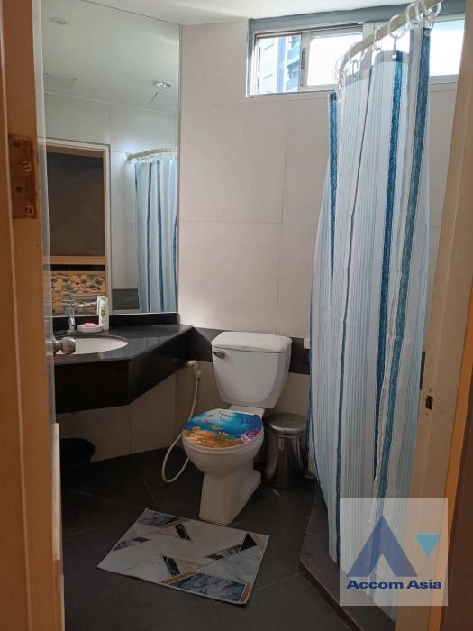 12  2 br Condominium For Rent in Ploenchit ,Bangkok BTS Ploenchit at Witthayu Complex AA43193