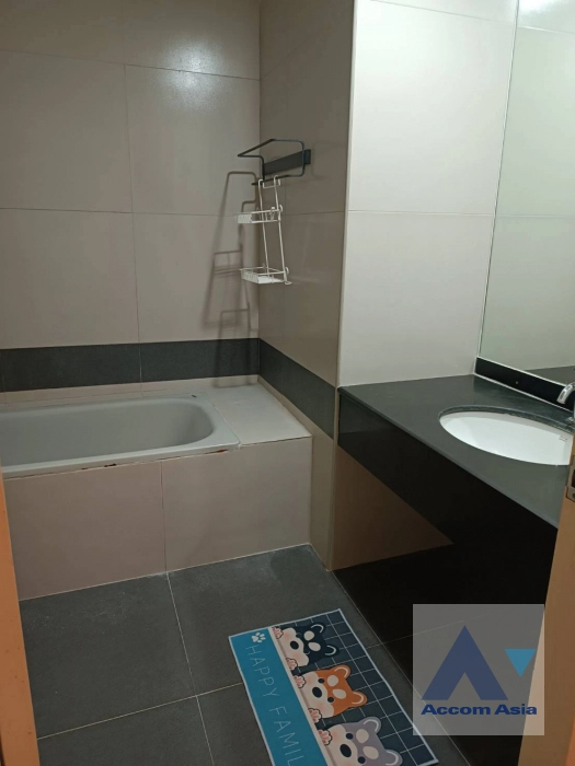 14  2 br Condominium For Rent in Ploenchit ,Bangkok BTS Ploenchit at Witthayu Complex AA43193
