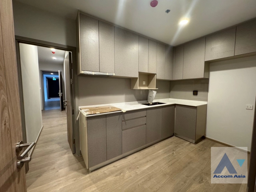 6  3 br Condominium For Sale in Sathorn ,Bangkok MRT Lumphini at THE CROWN Residences AA43194