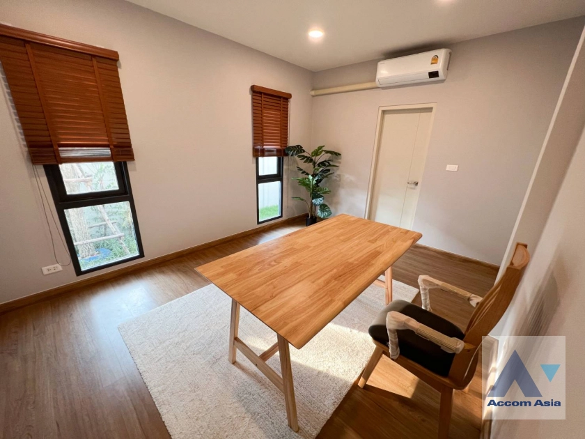 6  4 br House for rent and sale in Samutprakan ,Samutprakan  at Centro Bangna AA43195