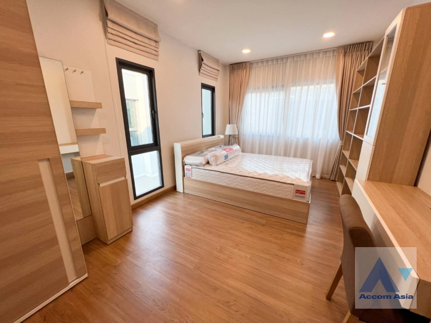 9  4 br House for rent and sale in Samutprakan ,Samutprakan  at Centro Bangna AA43195