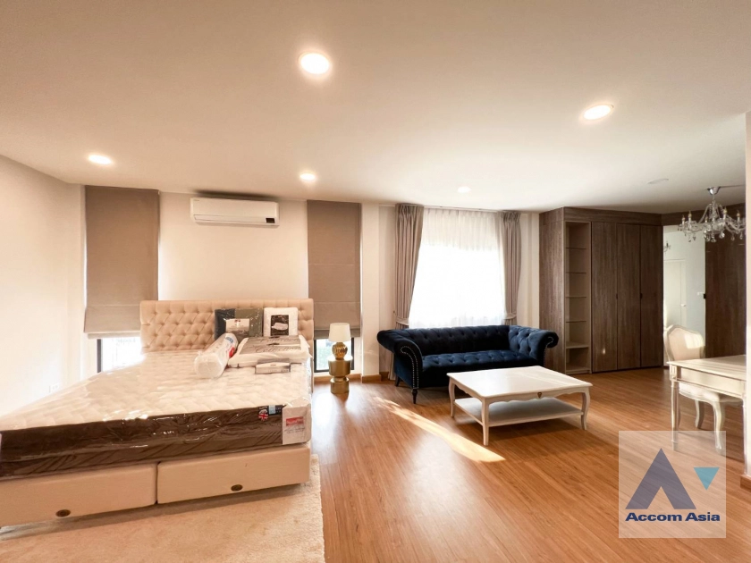 10  4 br House for rent and sale in Samutprakan ,Samutprakan  at Centro Bangna AA43195