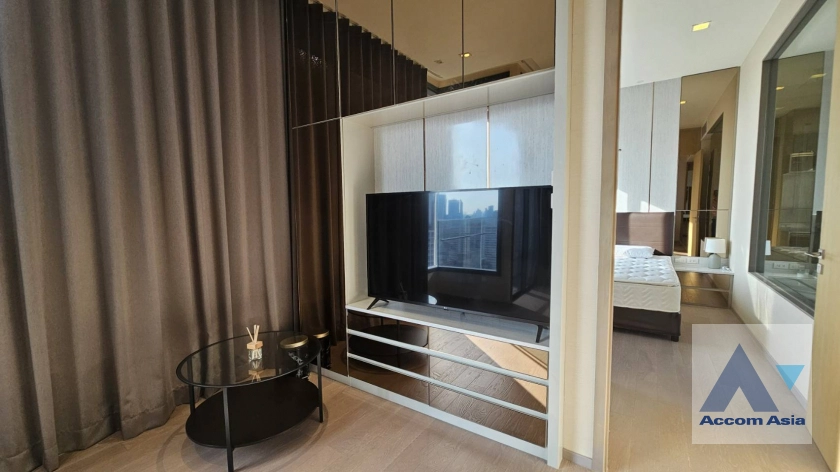 unit 2 Bedrooms  Condominium For Rent in Sukhumvit, Bangkok  near BTS Asok - MRT Sukhumvit (AA43196)