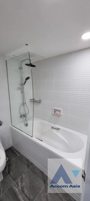 9  1 br Condominium for rent and sale in Sukhumvit ,Bangkok BTS Nana at Omni Tower AA43200