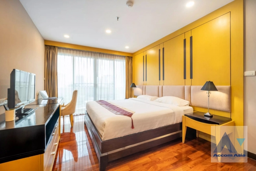 8  3 br Apartment for rent and sale in Sukhumvit ,Bangkok BTS Phrom Phong at The rooms are luxurious & comfortable AA43202