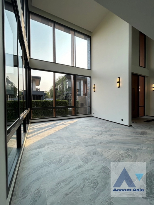  1  5 br House For Sale in Pattanakarn ,Bangkok  at SIRANINN Residences AA43212