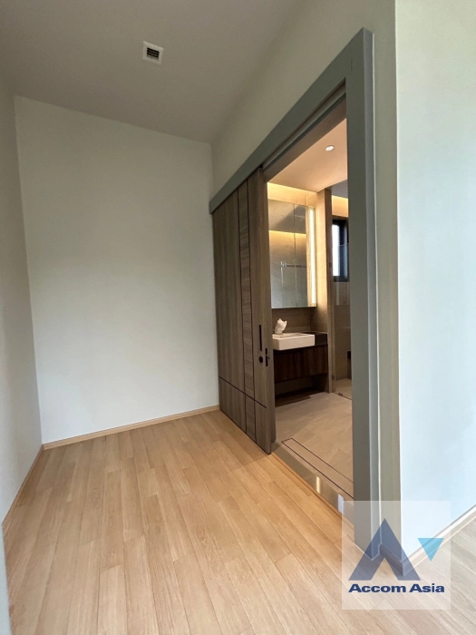20  5 br House For Sale in Pattanakarn ,Bangkok  at SIRANINN Residences AA43212