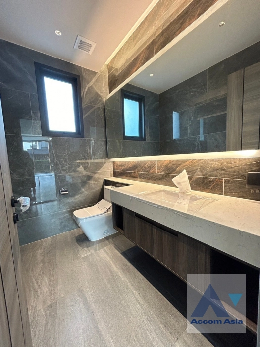 24  5 br House For Sale in Pattanakarn ,Bangkok  at SIRANINN Residences AA43212