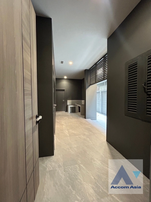 12  5 br House For Sale in Pattanakarn ,Bangkok  at SIRANINN Residences AA43212