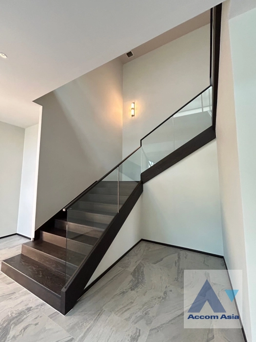 14  5 br House For Sale in Pattanakarn ,Bangkok  at SIRANINN Residences AA43212