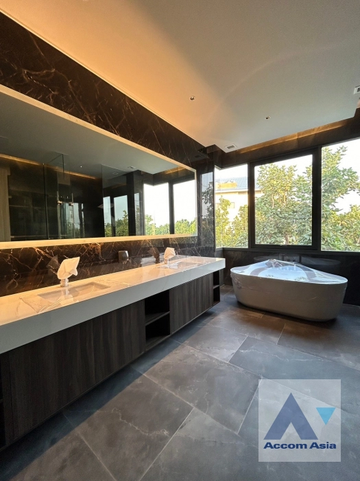 21  5 br House For Sale in Pattanakarn ,Bangkok  at SIRANINN Residences AA43212