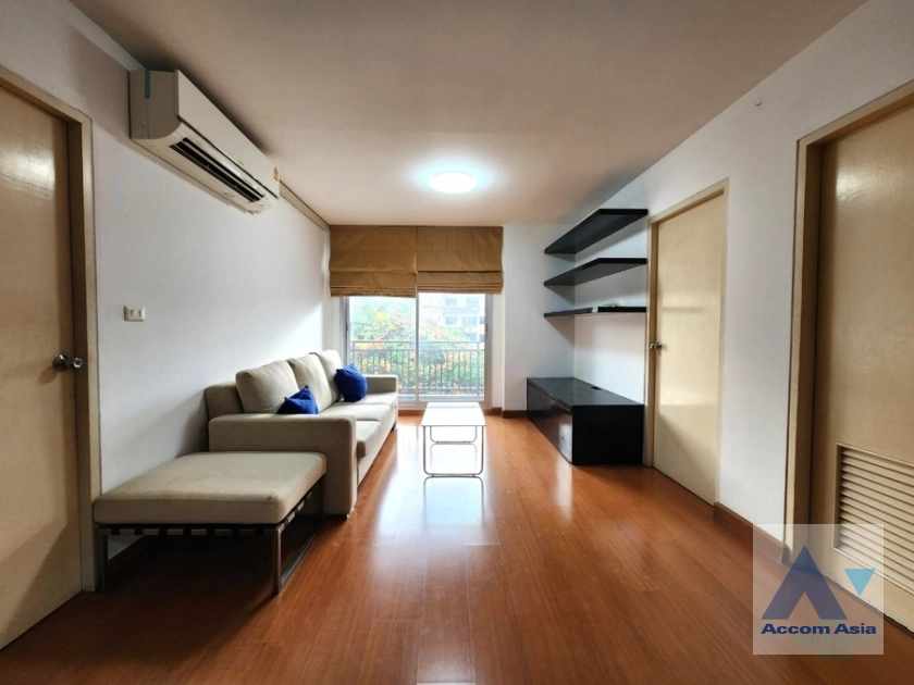 unitCorner Unit |  2 Bedrooms  Condominium For Sale in Sathorn, Bangkok  near MRT Lumphini (AA43213)