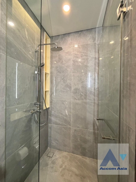 12  4 br Condominium For Sale in Sukhumvit ,Bangkok BTS Ekkamai at Siamese Exclusive 42 AA43224