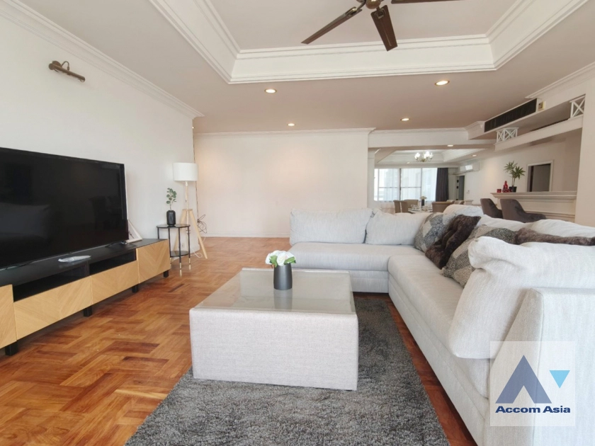  1  3 br Apartment For Rent in Sukhumvit ,Bangkok BTS Phrom Phong at Pet friendly - High rise Apartment in Phrom Phong AA43230