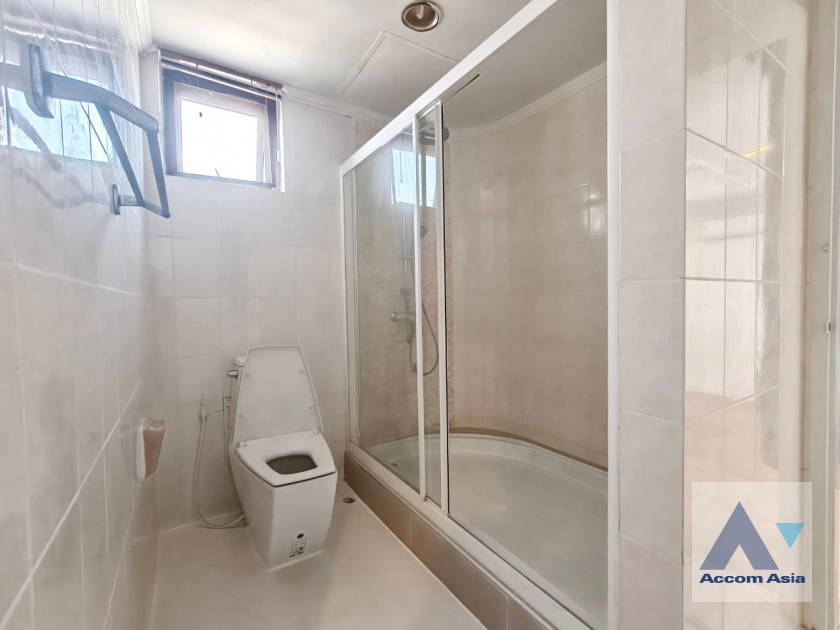 16  3 br Apartment For Rent in Sukhumvit ,Bangkok BTS Phrom Phong at Pet friendly - High rise Apartment in Phrom Phong AA43230