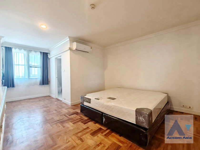 15  3 br Apartment For Rent in Sukhumvit ,Bangkok BTS Phrom Phong at Pet friendly - High rise Apartment in Phrom Phong AA43230