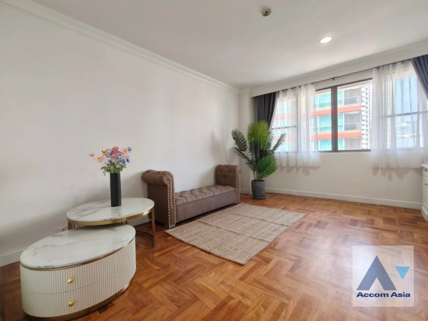 8  3 br Apartment For Rent in Sukhumvit ,Bangkok BTS Phrom Phong at Pet friendly - High rise Apartment in Phrom Phong AA43230