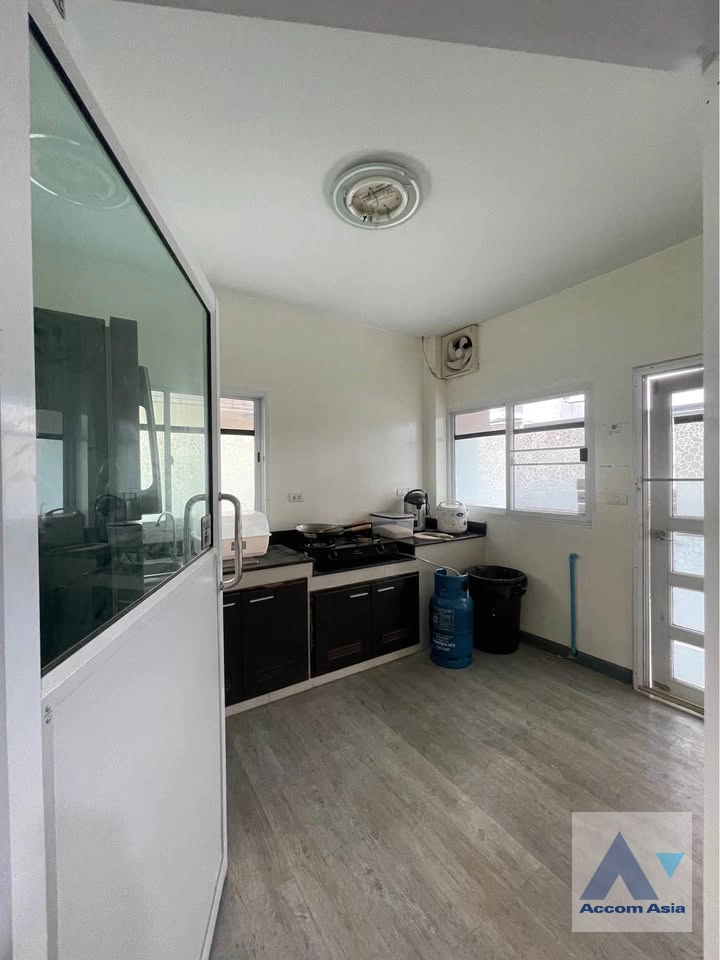  1  4 br House for rent and sale in Samutprakan ,Samutprakan  at LE NEO II AA43232