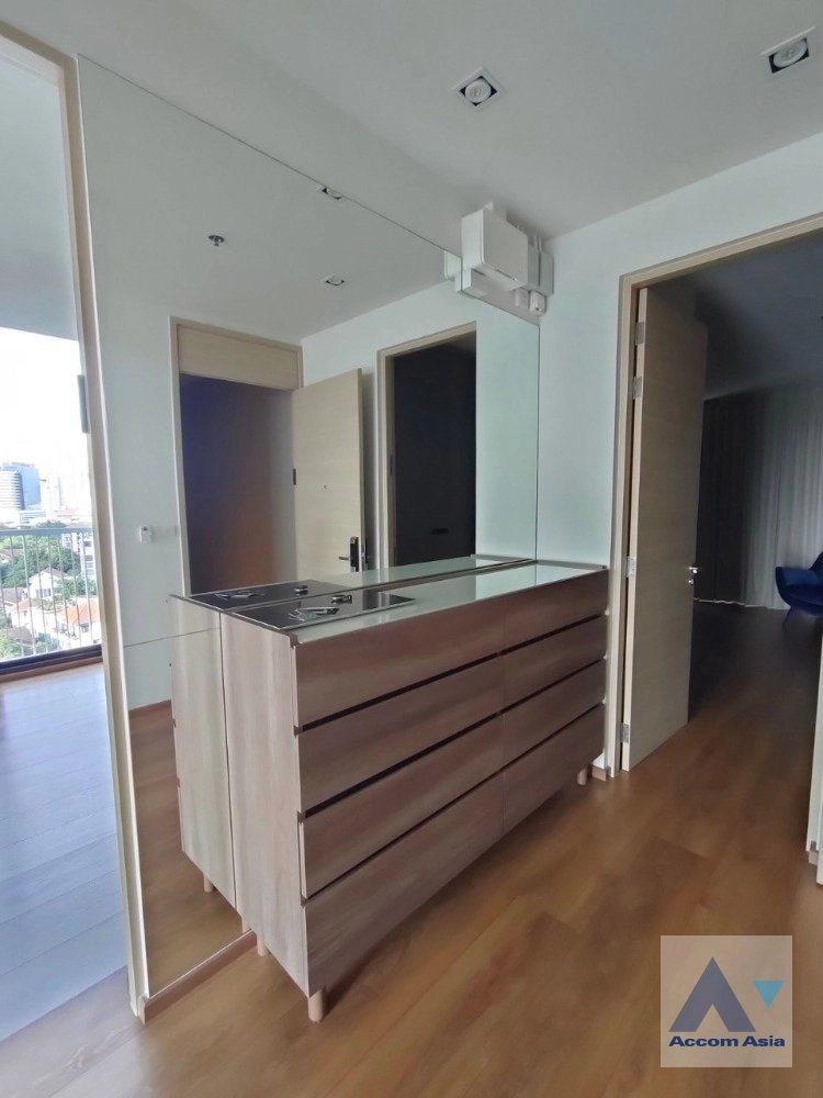 unit 2 Bedrooms  Condominium For Rent in Sukhumvit, Bangkok  near BTS Phrom Phong (AA43240)