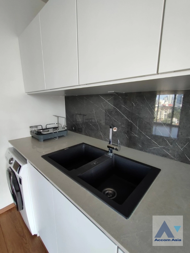 5  2 br Condominium For Rent in Sukhumvit ,Bangkok BTS Phrom Phong at Park Origin Phrom Phong AA43240