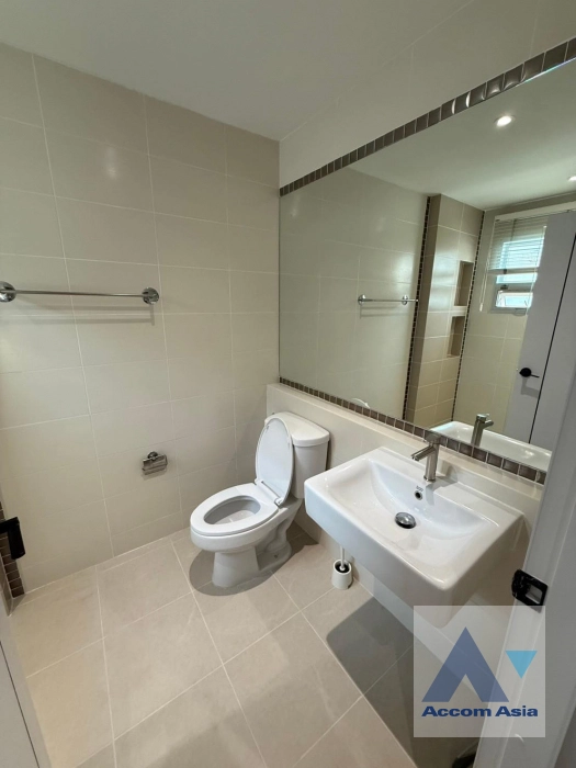 23  3 br House for rent and sale in Pattanakarn ,Bangkok  at Life Bangkok Boulevard Wongwaen-Onnut 2 AA43243