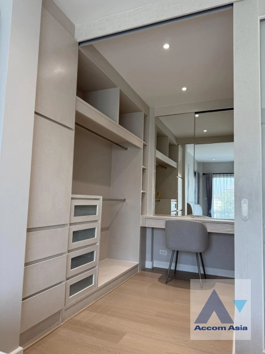 22  3 br House for rent and sale in Pattanakarn ,Bangkok  at Life Bangkok Boulevard Wongwaen-Onnut 2 AA43243