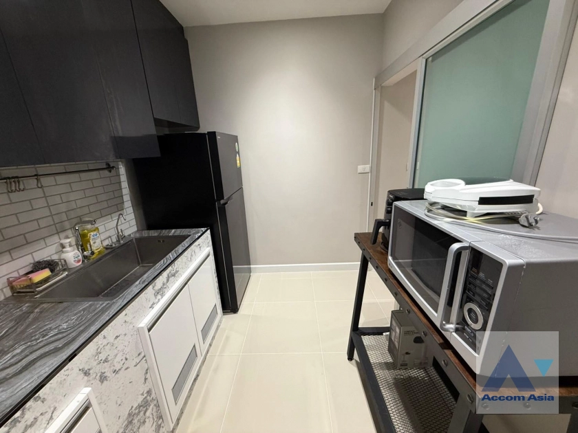 6  3 br House for rent and sale in Pattanakarn ,Bangkok  at Life Bangkok Boulevard Wongwaen-Onnut 2 AA43243