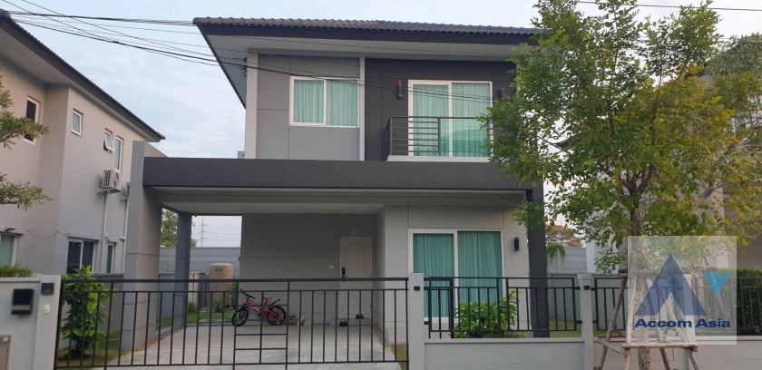 unit 4 Bedrooms  House For Rent in Samutprakan, Samutprakan  (AA43244)