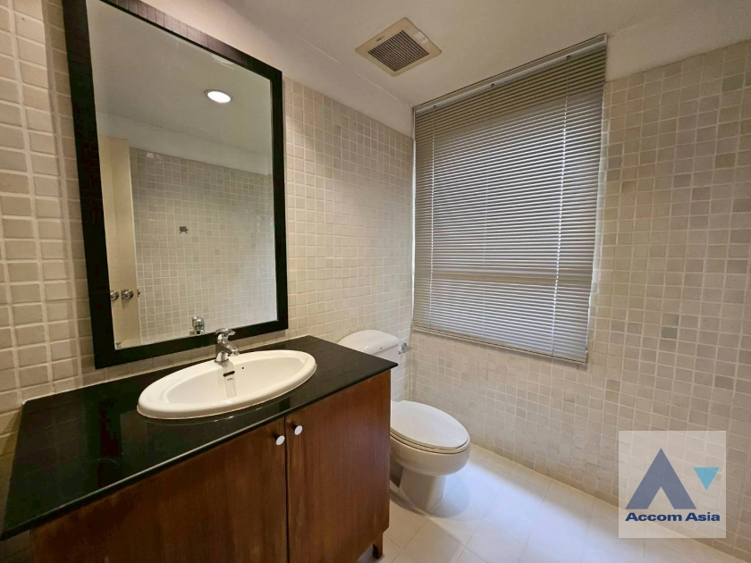 12  2 br Apartment For Rent in Ploenchit ,Bangkok BTS Ploenchit at Set among tropical atmosphere AA43245