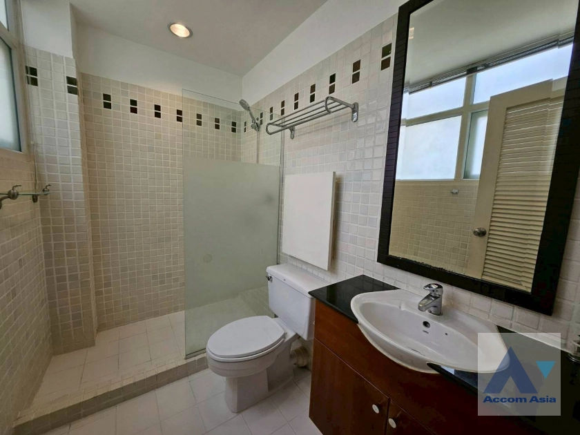 13  2 br Apartment For Rent in Ploenchit ,Bangkok BTS Ploenchit at Set among tropical atmosphere AA43245