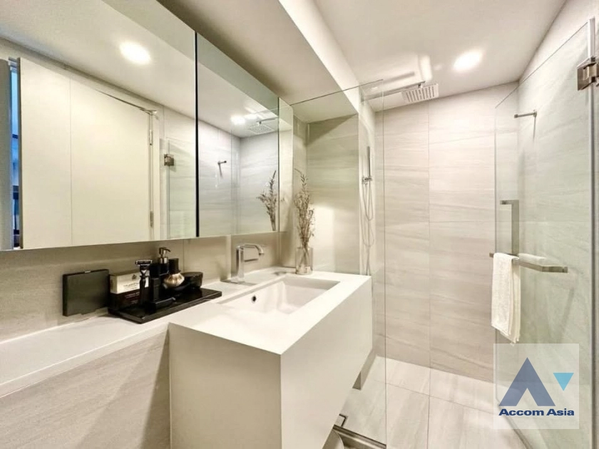 7  1 br Condominium For Sale in Silom ,Bangkok  at Park Origin Chula Samyan AA43247