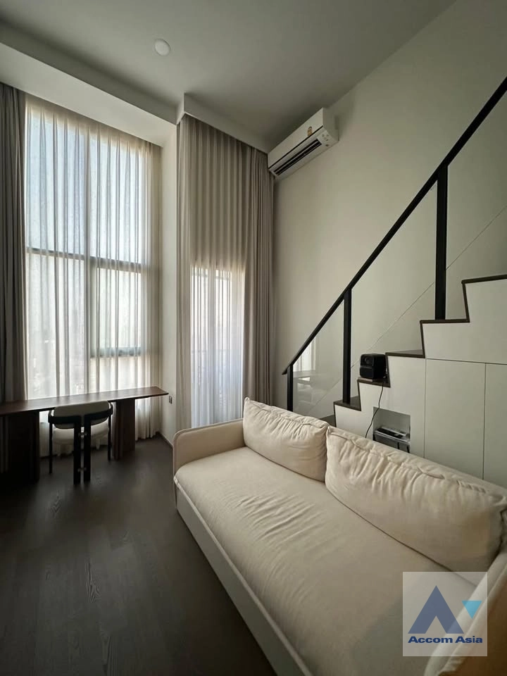 unitDuplex Condo |  1 Bedroom  Condominium For Sale in Silom, Bangkok  (AA43247)