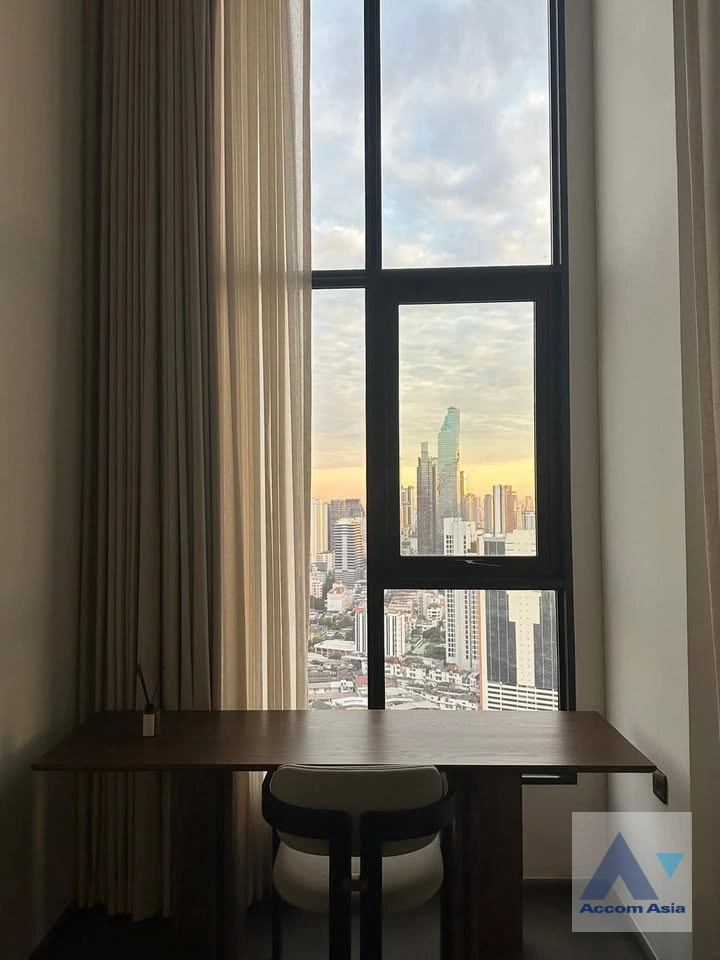 5  1 br Condominium For Sale in Silom ,Bangkok  at Park Origin Chula Samyan AA43247