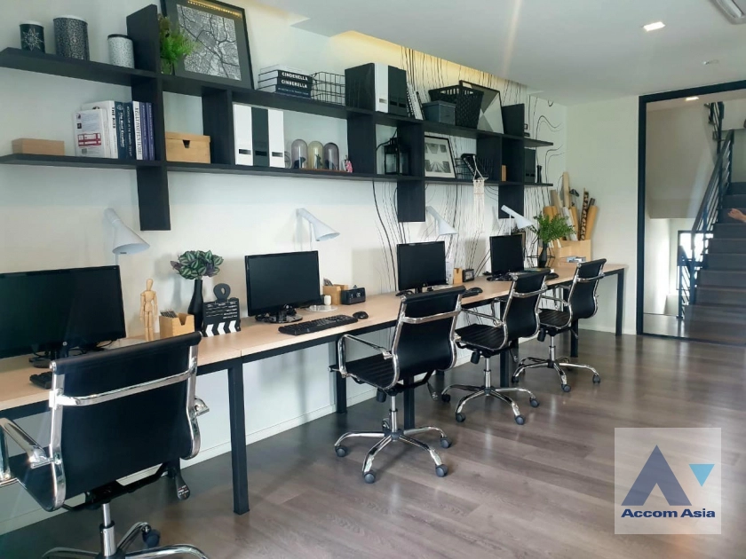 9  4 br Townhouse For Rent in Samutprakan ,Samutprakan  at Cascade Bangna AA43253