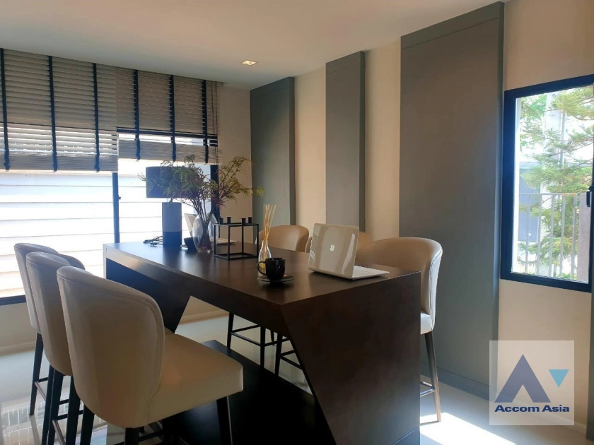 6  4 br Townhouse For Rent in Samutprakan ,Samutprakan  at Cascade Bangna AA43253