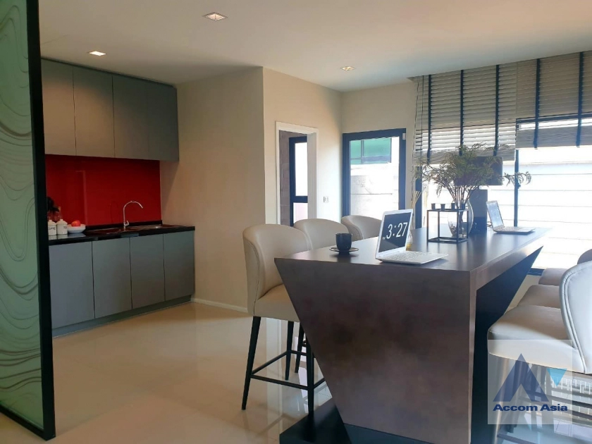  1  4 br Townhouse For Rent in Samutprakan ,Samutprakan  at Cascade Bangna AA43253