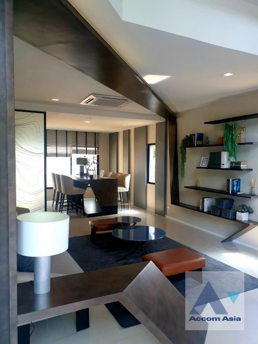  2  4 br Townhouse For Rent in Samutprakan ,Samutprakan  at Cascade Bangna AA43253