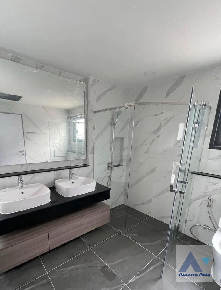 15  4 br House For Rent in Samutprakan ,Samutprakan BTS Bang Na at The City Bangna AA43256