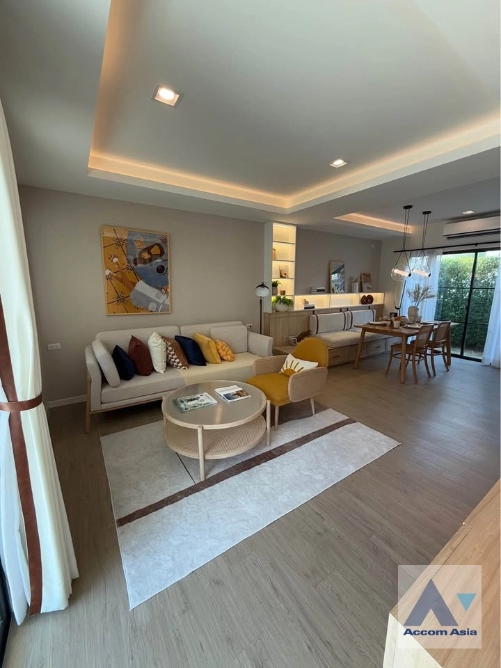 unitFully Furnished |  3 Bedrooms  House For Rent & Sale in Samutprakan, Samutprakan  (AA43257)