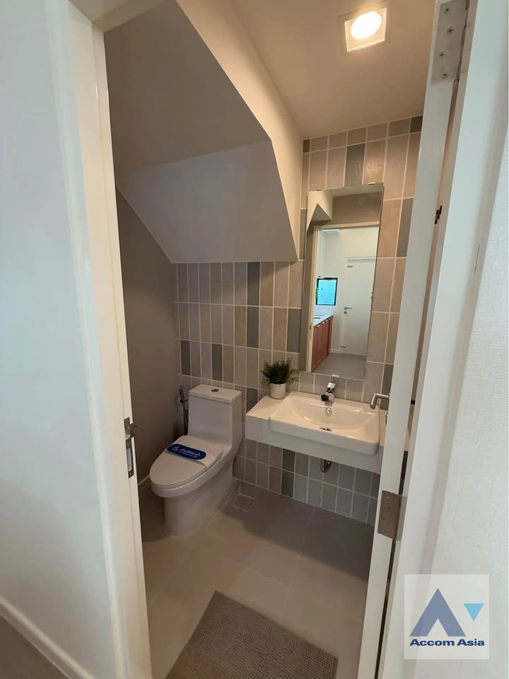 14  3 br House for rent and sale in Samutprakan ,Samutprakan  at Villaggio 3 Srinakarin Bangna AA43257