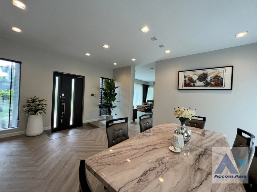 6  4 br House for rent and sale in Latkrabang ,Bangkok ARL Ban Thap Chang at House AA43258