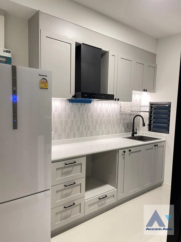 5  2 br House For Sale in Samutprakan ,Samutprakan  at Villaggio 3 Srinakarin Bangna AA43263