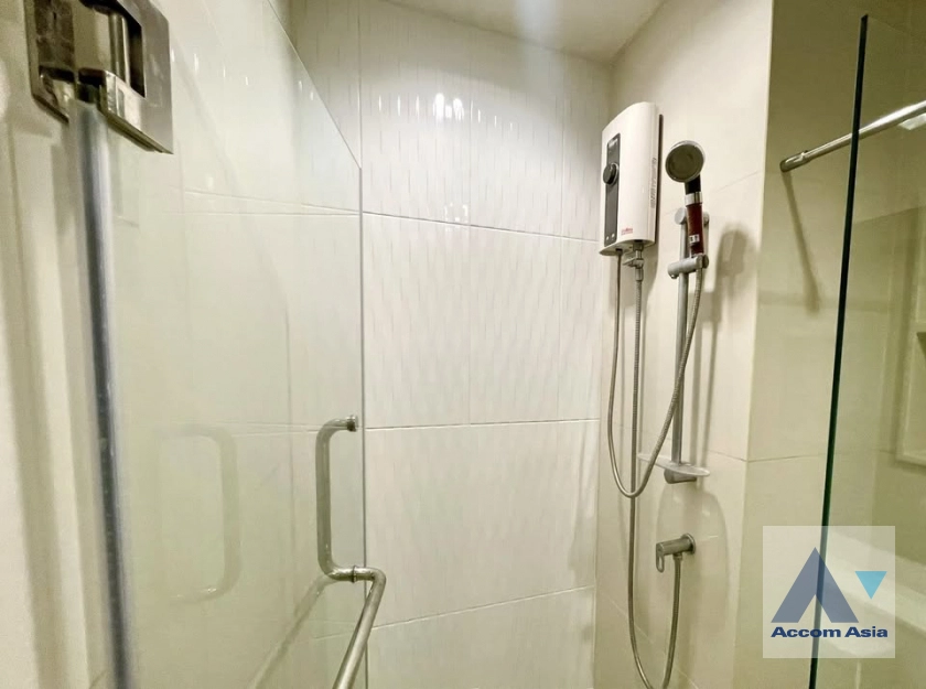 16  1 br Condominium For Sale in Phaholyothin ,Bangkok MRT Rama 9 at LIFE Asoke-Rama 9 AA43264