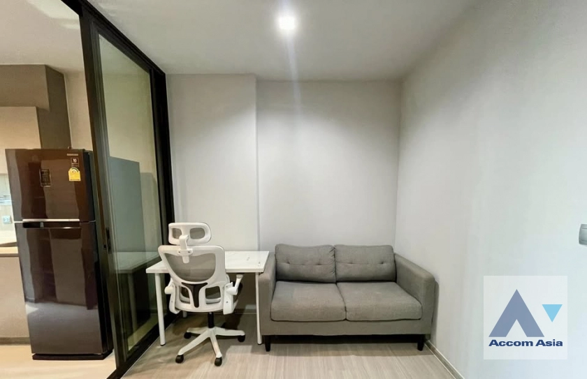 unit 1 Bedroom  Condominium For Sale in Phaholyothin, Bangkok  near MRT Rama 9 (AA43264)