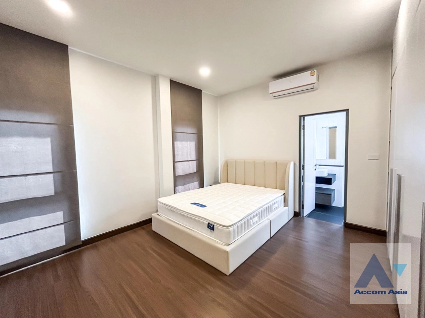 14  5 br House For Rent in Samutprakan ,Samutprakan BTS Bang Na at The City Bangna AA43268